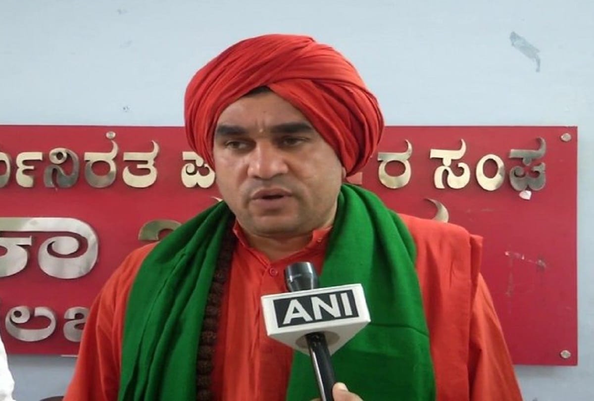 Give reservation to Lingayats: Karnataka government should announce, otherwise Satyagraha from October 1, warns Mrityunjay Swamy