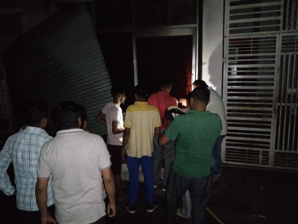 Fire in a closed house, goods worth lakhs of rupees burnt