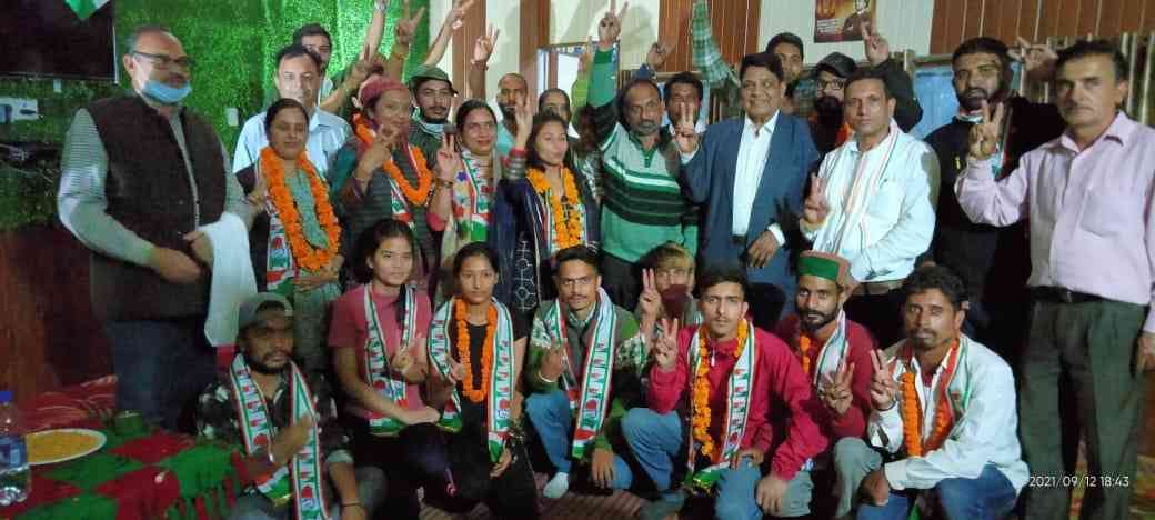 Col. Shandil assured to support farmers facing financial crisis : Shandil