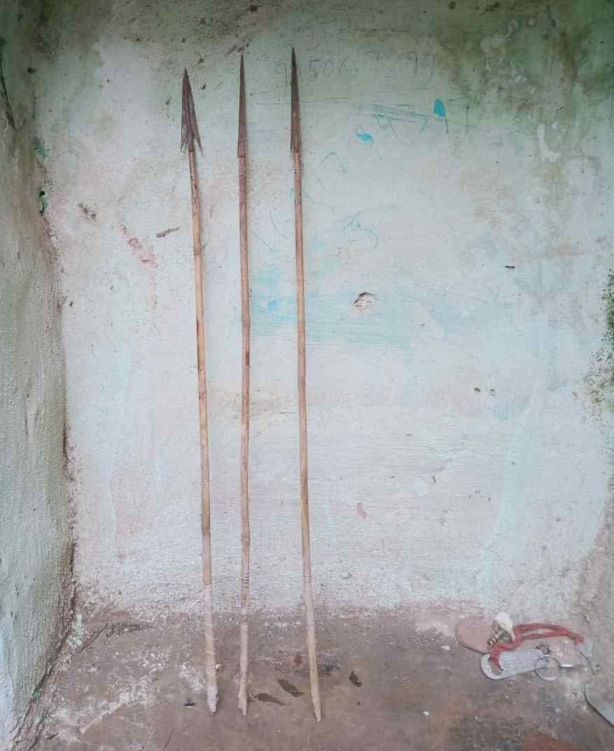 Arrows found in the excavation of ruined mansion