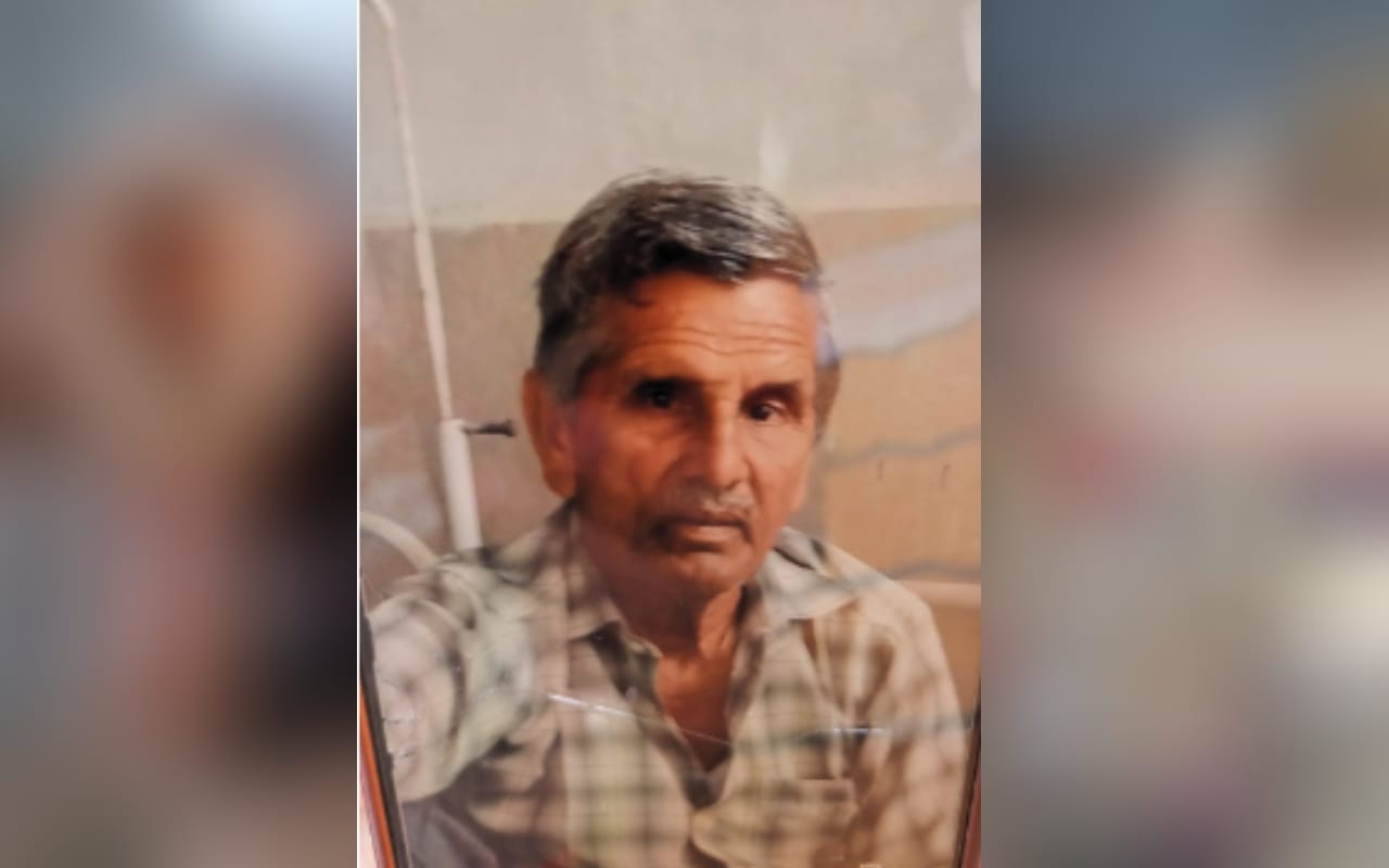 Father murder news Meerut : son stabbed his father to death in a land dispute in Bharala