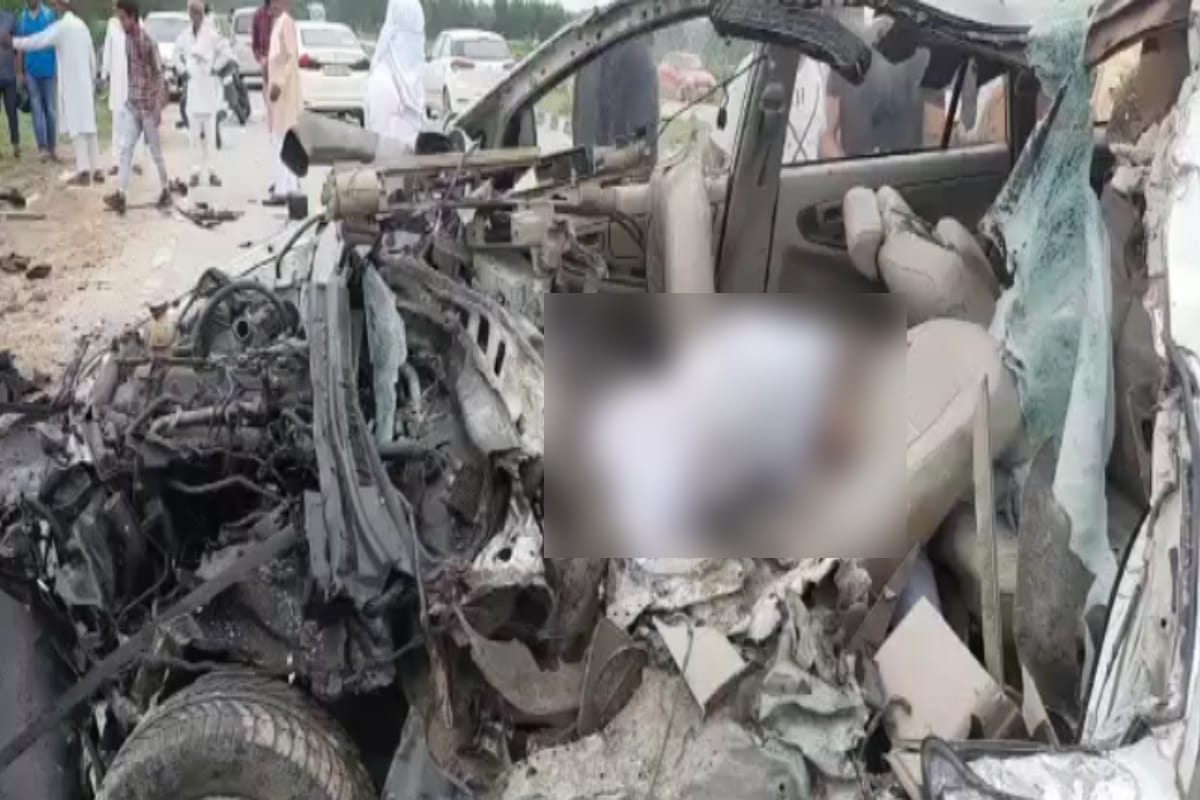UP News: Two people have died and four injured in car accident in Saharanpur and see photos