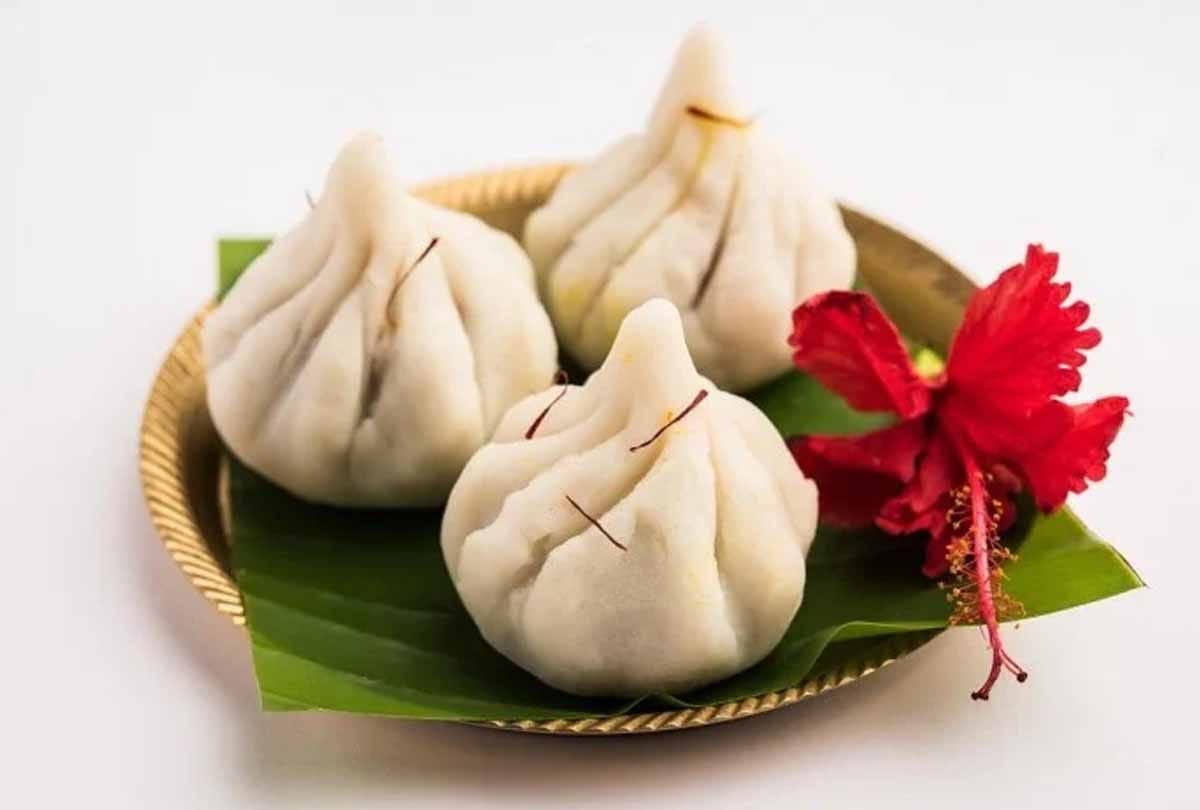Modaks of Kanpur going from Dubai-Sharjah