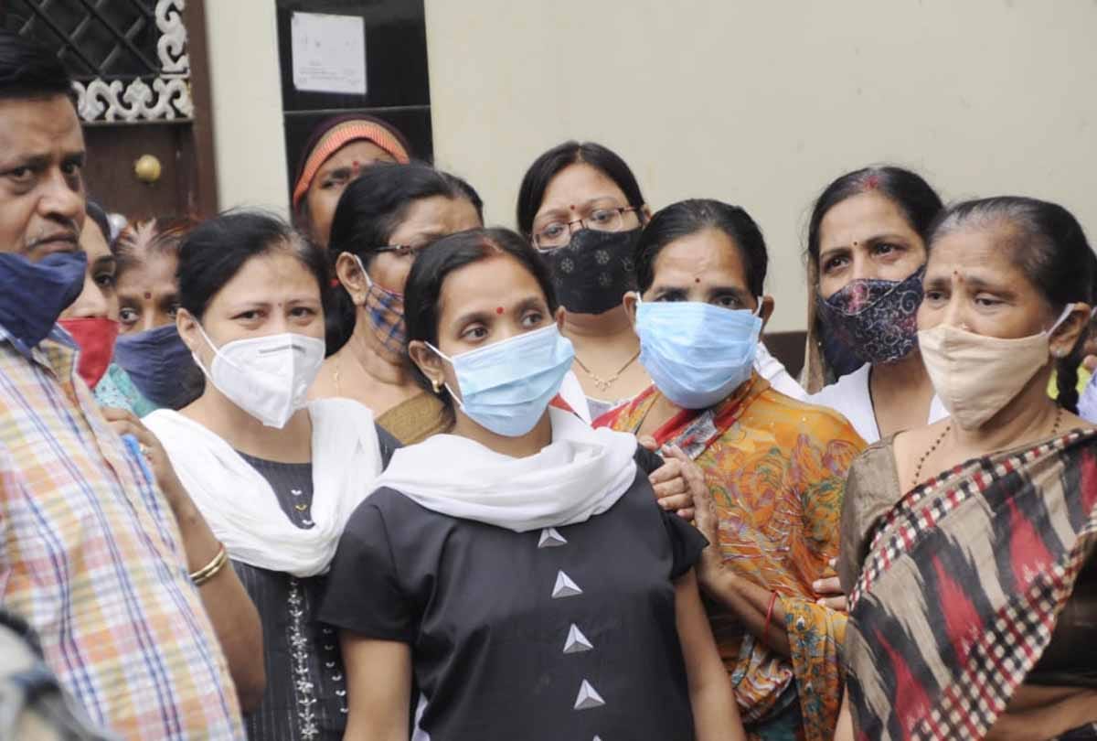 UP: When saw her in an objectionable condition with her sister in the flat, murdered him brutally