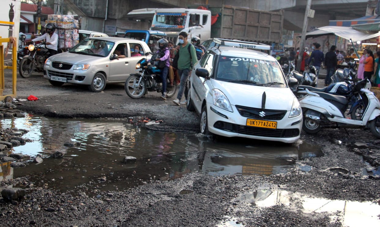 uttarakhand news: bad condition of dehradun roads shameful, watch photos