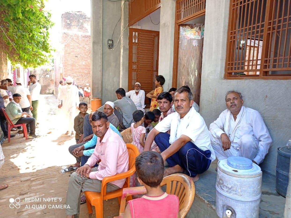 viral fever,dengue,maleria,kasganj,dengue death UP