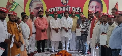 SP will hold an enlightened conference at the block level to get the support of Brahmins