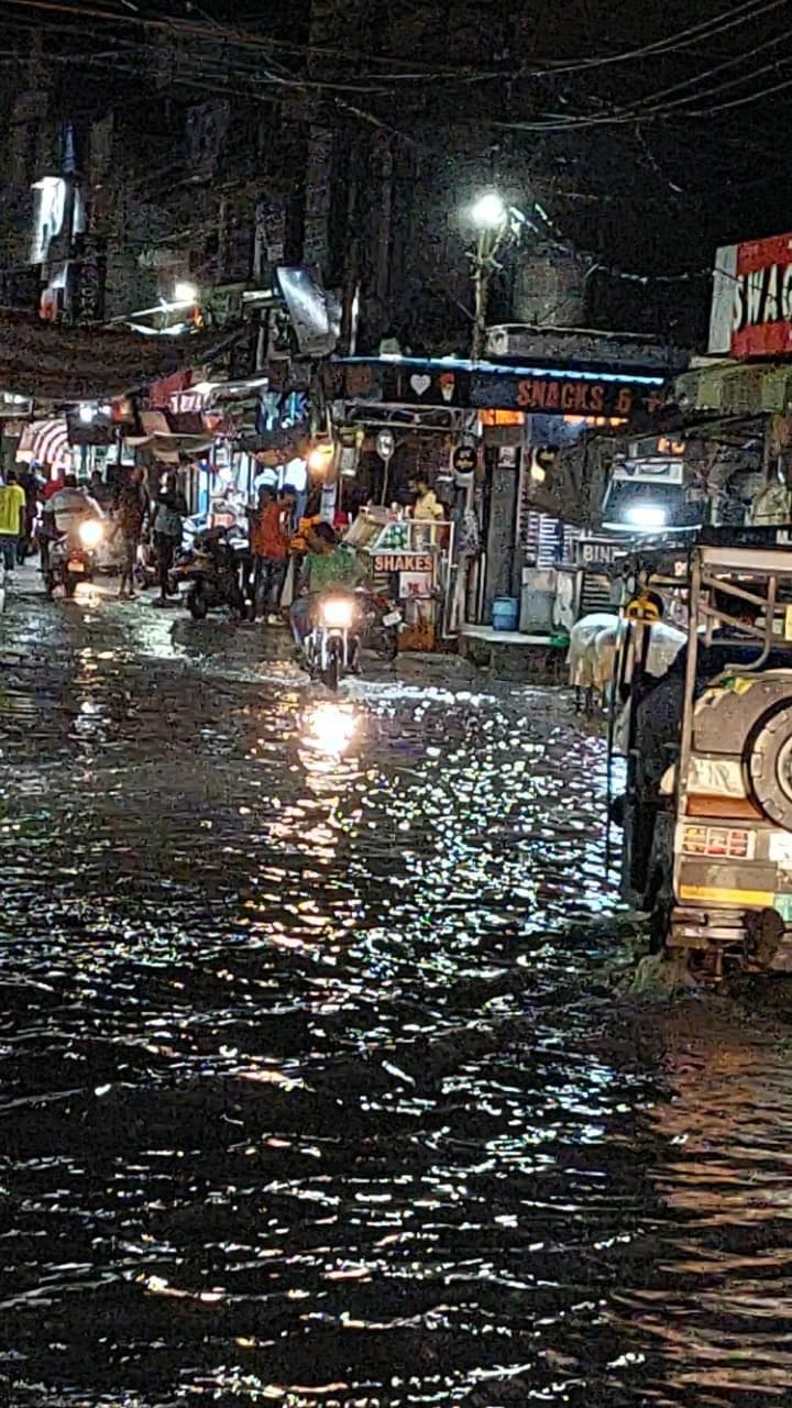 Clouds rained, water-watered Twincity in 10 minutes of rain
