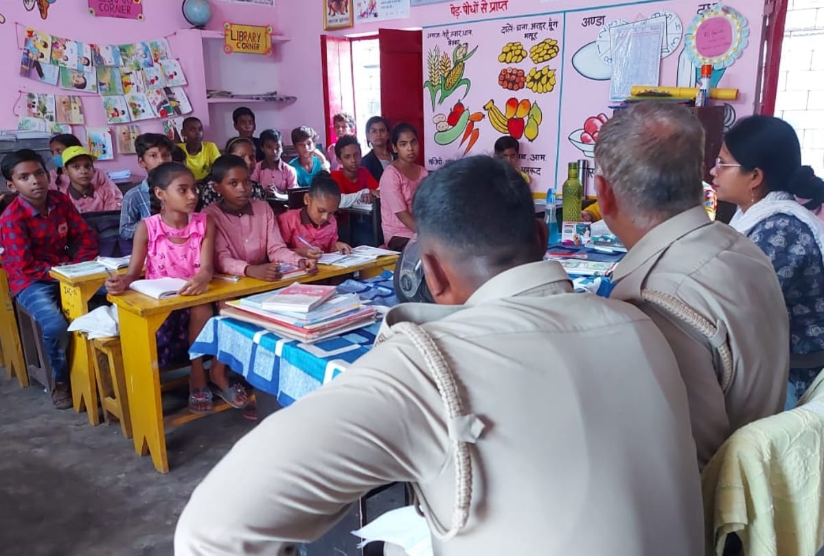 A girl saved herself from kidnapper in Bahraich.