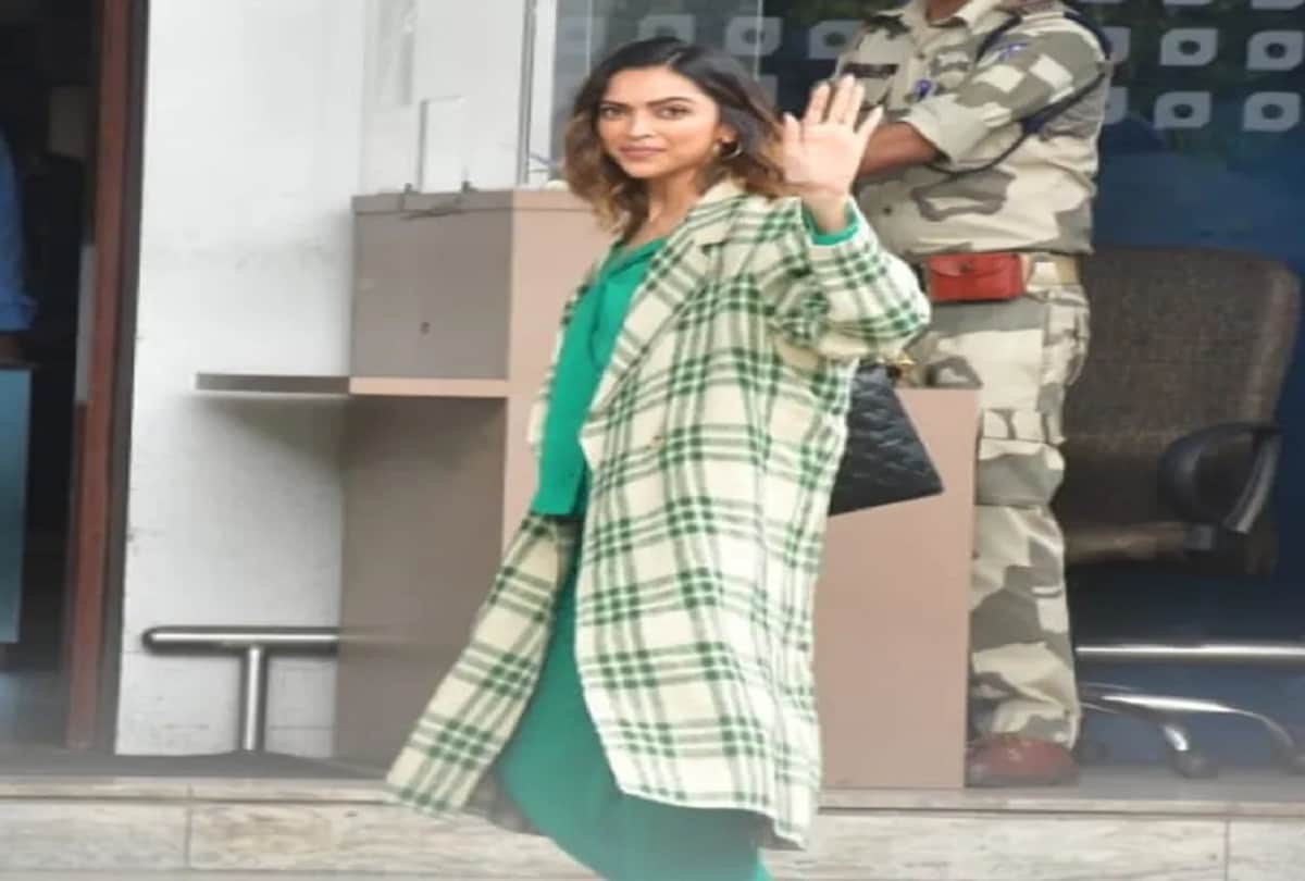 PHOTOS  Deepika Padukone's latest all green chic airport look