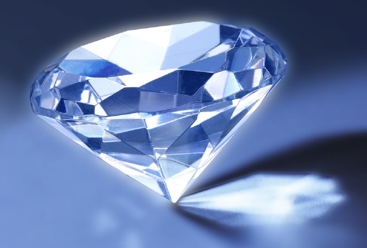 Madhya pradesh four labourers including Ratanlal Prajapati find diamond worth around Rs 40 lakh in Panna mine