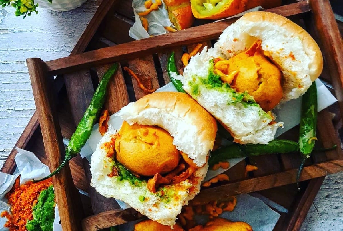 Today's Recipe: Masala Vada Pav Recipe in Hindi 10 minutes Street Food Recipe