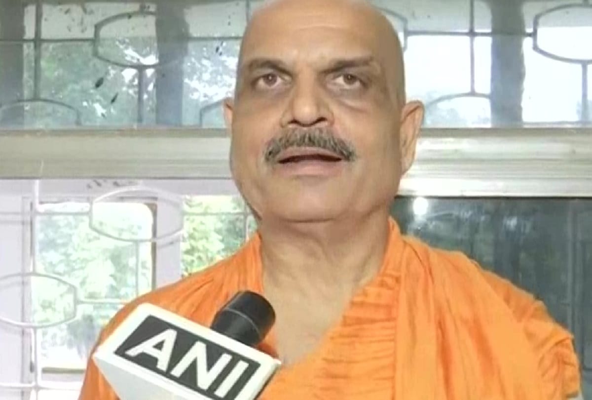 BJP MLA Hari Bhushan Thakur in Patna says, AIMIM chief Asaduddin Owaisi wants to another Jinnah of the country