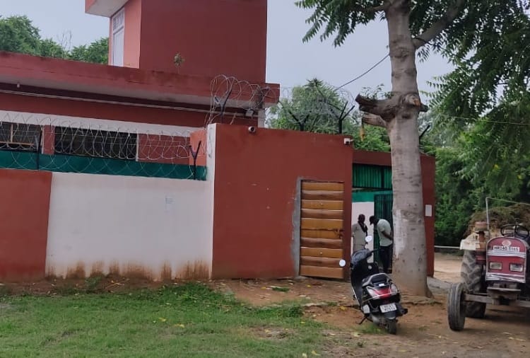 Two Girls Flee from Bal Kalam Ashram of Jind, one girl caught after an hour