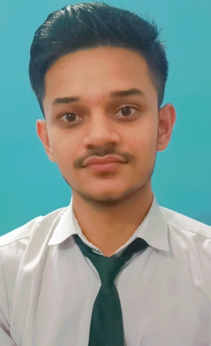 Greenway student tops in speech competition