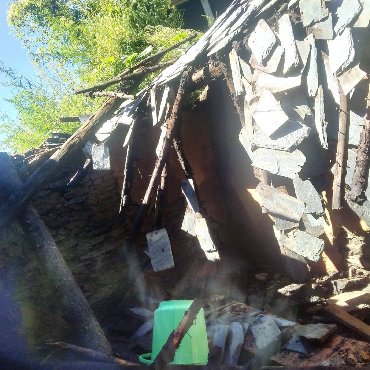 House collapsed due to rain in Nihari's Dasahal
