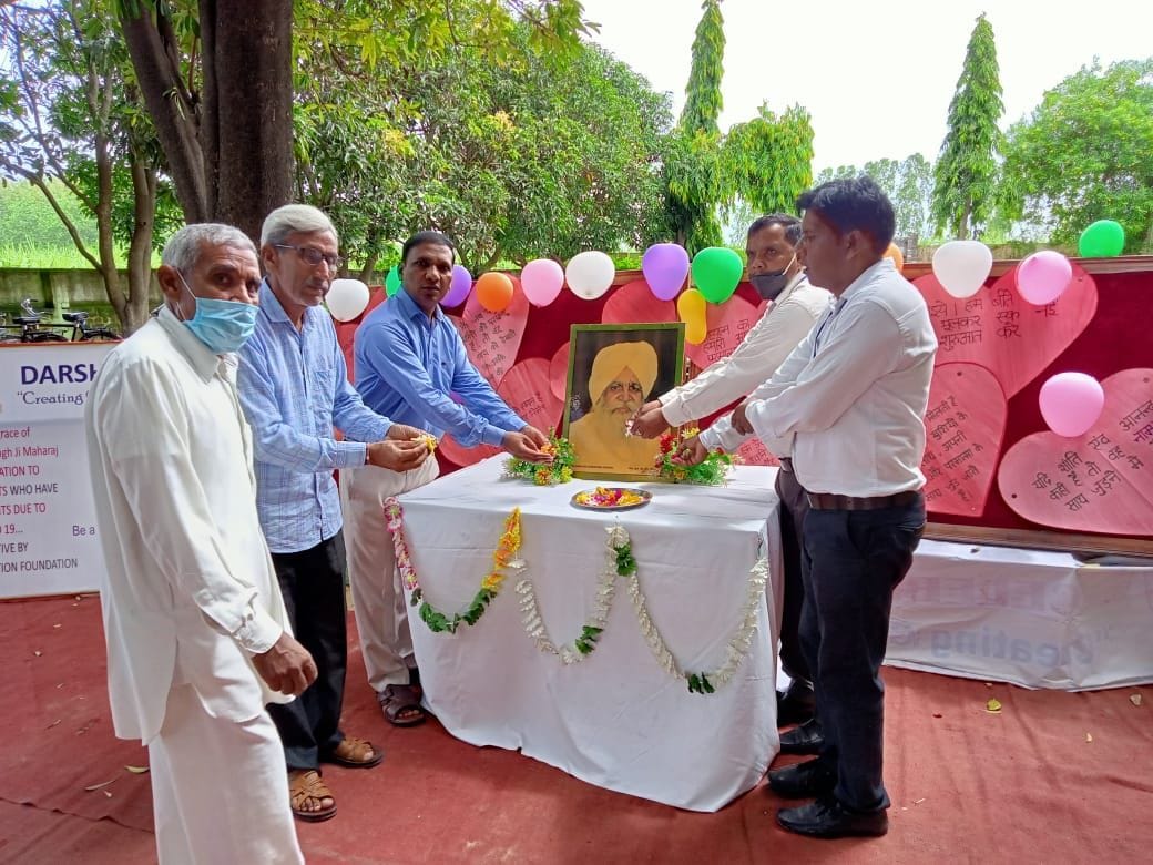 Celebrated the birth anniversary of Sant Darshan Ji Maharaj in the school