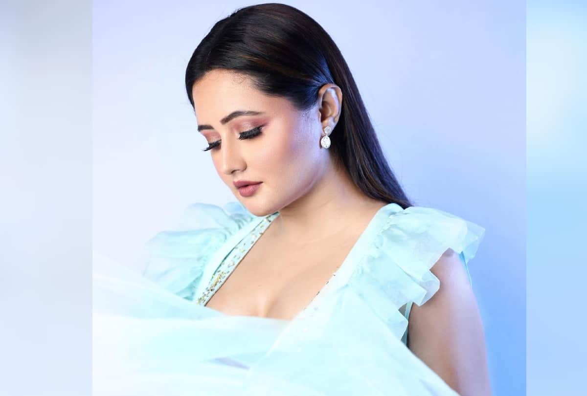 Rashami Desai Wear Deep Neck Blue Dress Looks glamorous