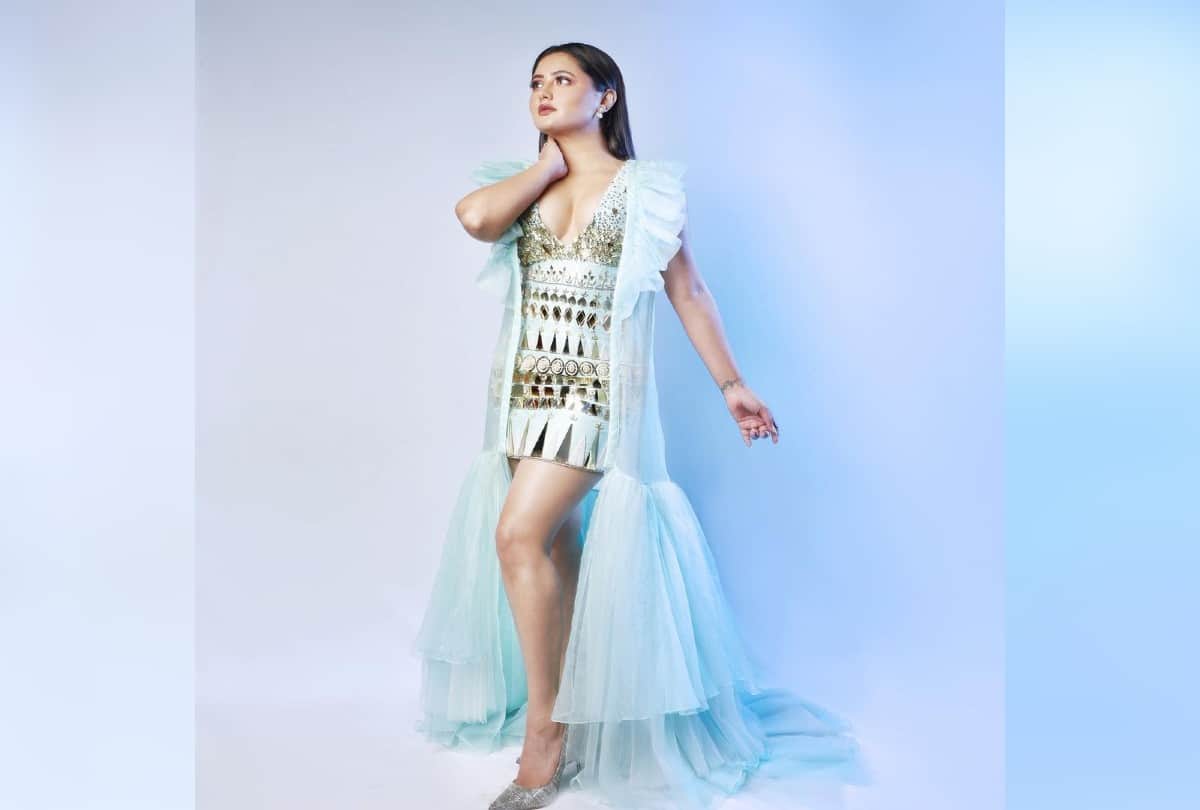 Rashami Desai Wear Deep Neck Blue Dress Looks glamorous