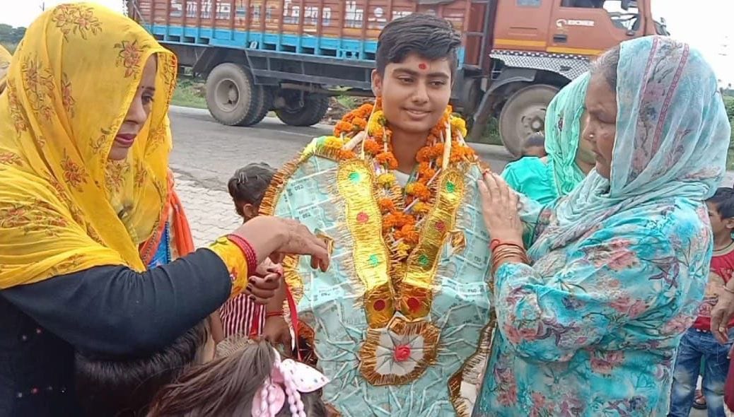 The strength of the women of the village was made, won the gold medal