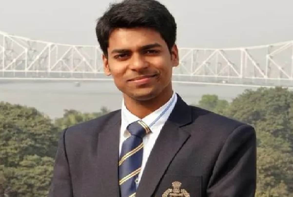 Hindi Diwas 2021 People got success with hindi cleared upsc IAS IPS blog social media news and updates