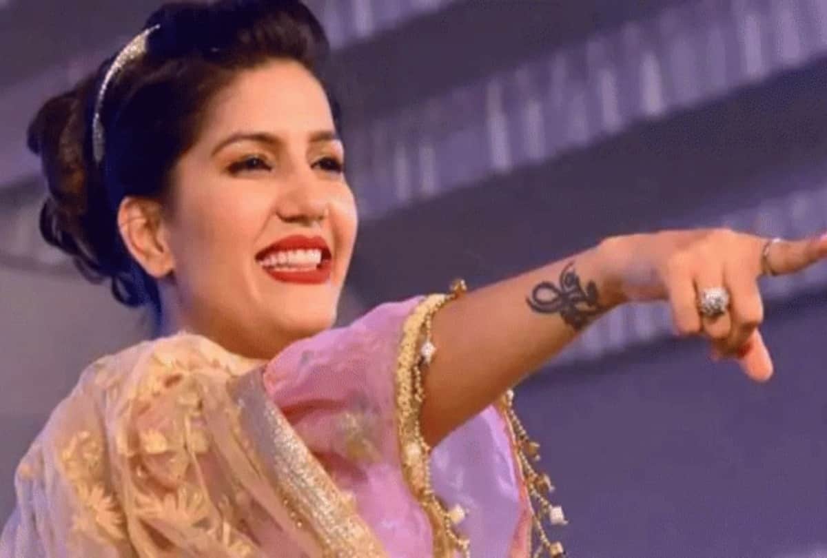 Haryanvi Dancer Sapna Choudhary Music Journey From Local to Bollywood News in Hindi