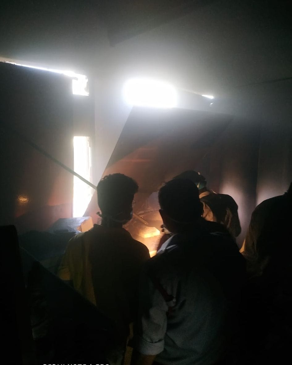 Chandigarh PGi resurch block, Fire,  Fire brigade reached by breaking window