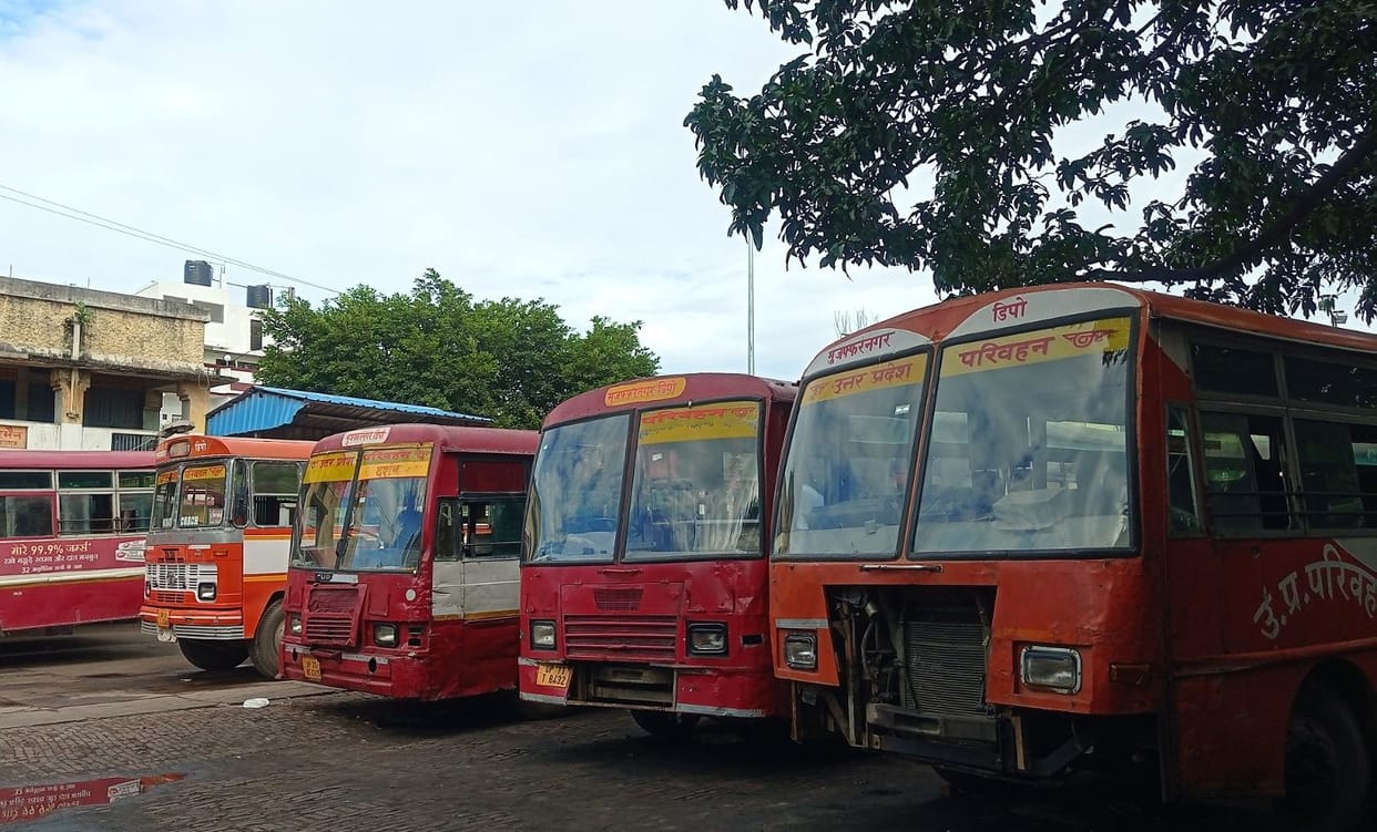 Roadways buses running on old tires, fear of accidents