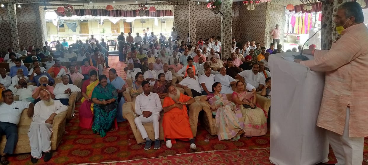 Rajya Sabha MP Vijaypal Tomar said, public is safe because of Modi-Yogi