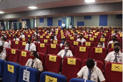 hindi diwas Sunbeam School Varuna on behalf of Amar Ujala Foundation Additional CP  said  increasing scope of  language of public awareness