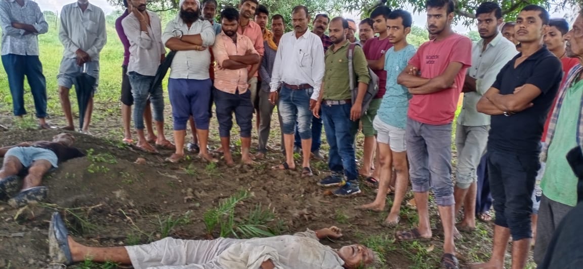 due to thunderstorm two farmer died