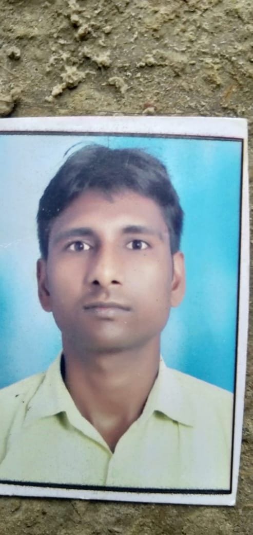 Truck driver's body found hanging from tree