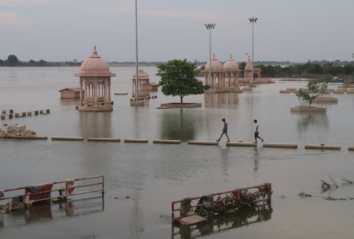 Rapti and Gorra rivers may come below danger mark in Gorakhpur today