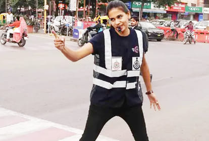 VIDEO of Model dancing on the road in Indore created ruckus, Home Minister Narottam Mishra said – action will be taken