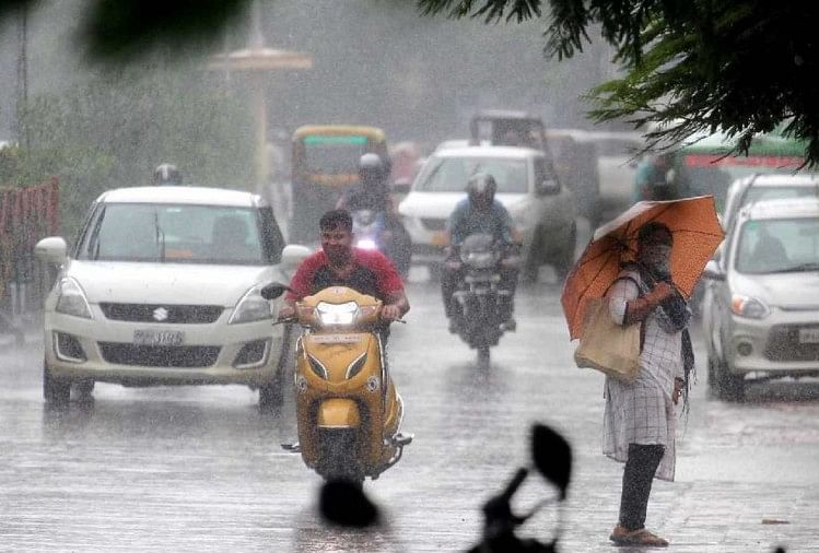 Rain in UP: सात साल में सबसे कम इस बार में बरसे बदरा, वाराणसी में 910 मिलीमीटर बारिश का है मानक