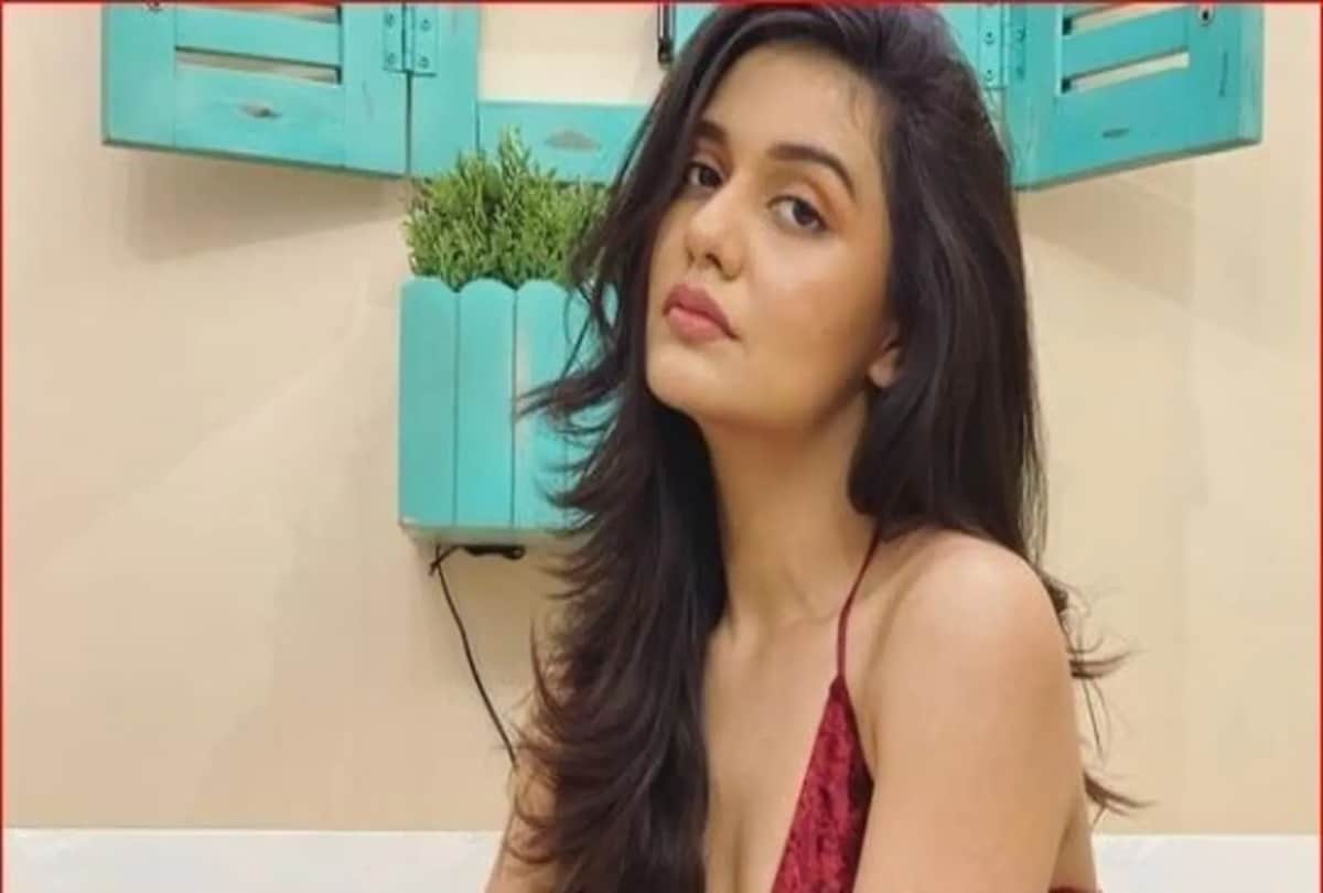 Bigg Boss OTT: Divya Aggarwal got emotional after seeing her journey in the show told both the pictures the worst memory
