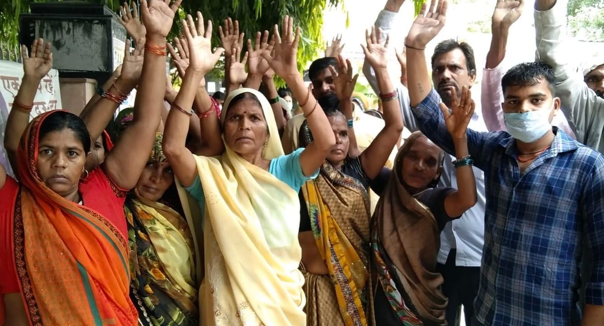 Women reached the corporation for street construction and water drainage