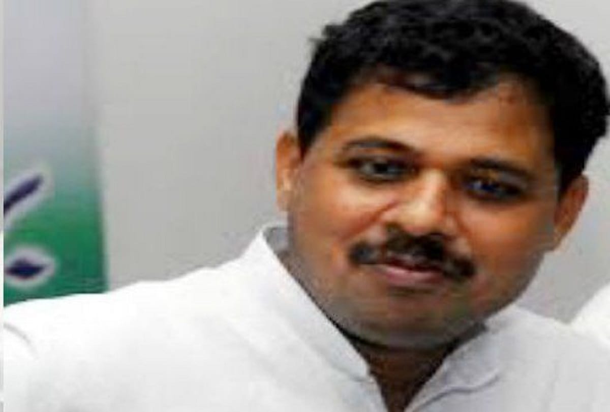 JDU MP Girdhari Yadav Statement On Narendra Modi Government, BJP Demand Action from nitish kumar