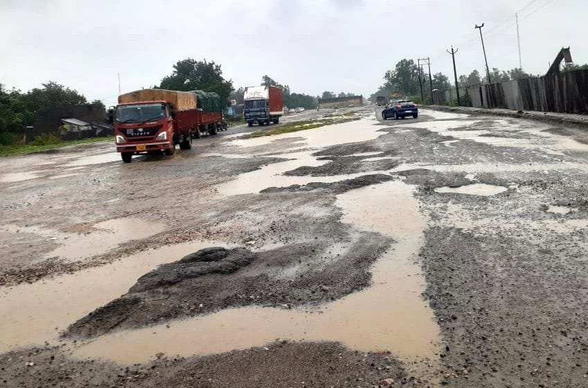 You came out on Sitapur Highway with your life on your palm