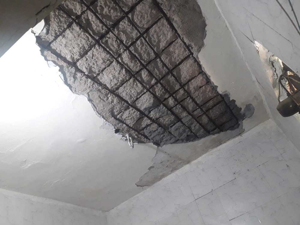 Cement fell in Napa building declared as Condem