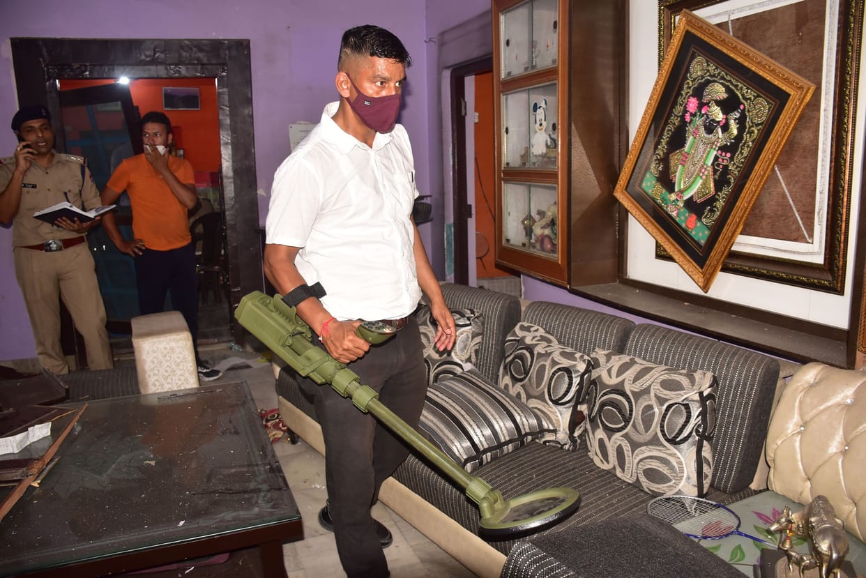 Blast at BJP District President's house, police hands empty