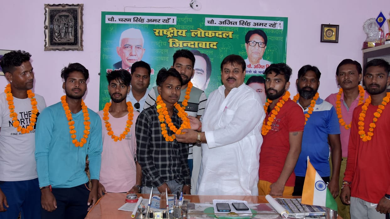 National Lok Dal's clan increased, many joined