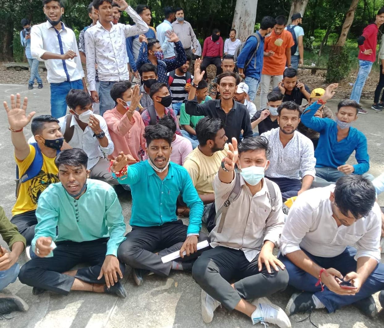 Principal on setting up help deskToka, student leaders furious