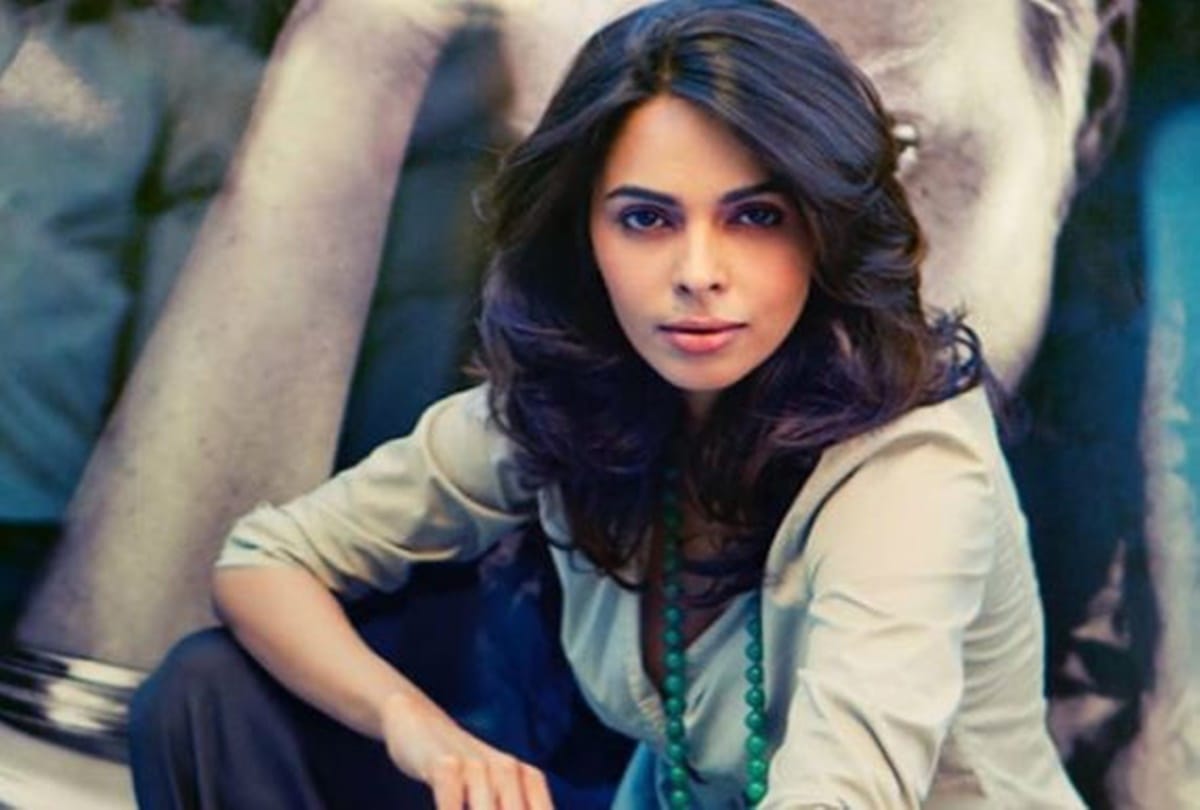 Mallika Sherawat recalls being targeted for bold scenes