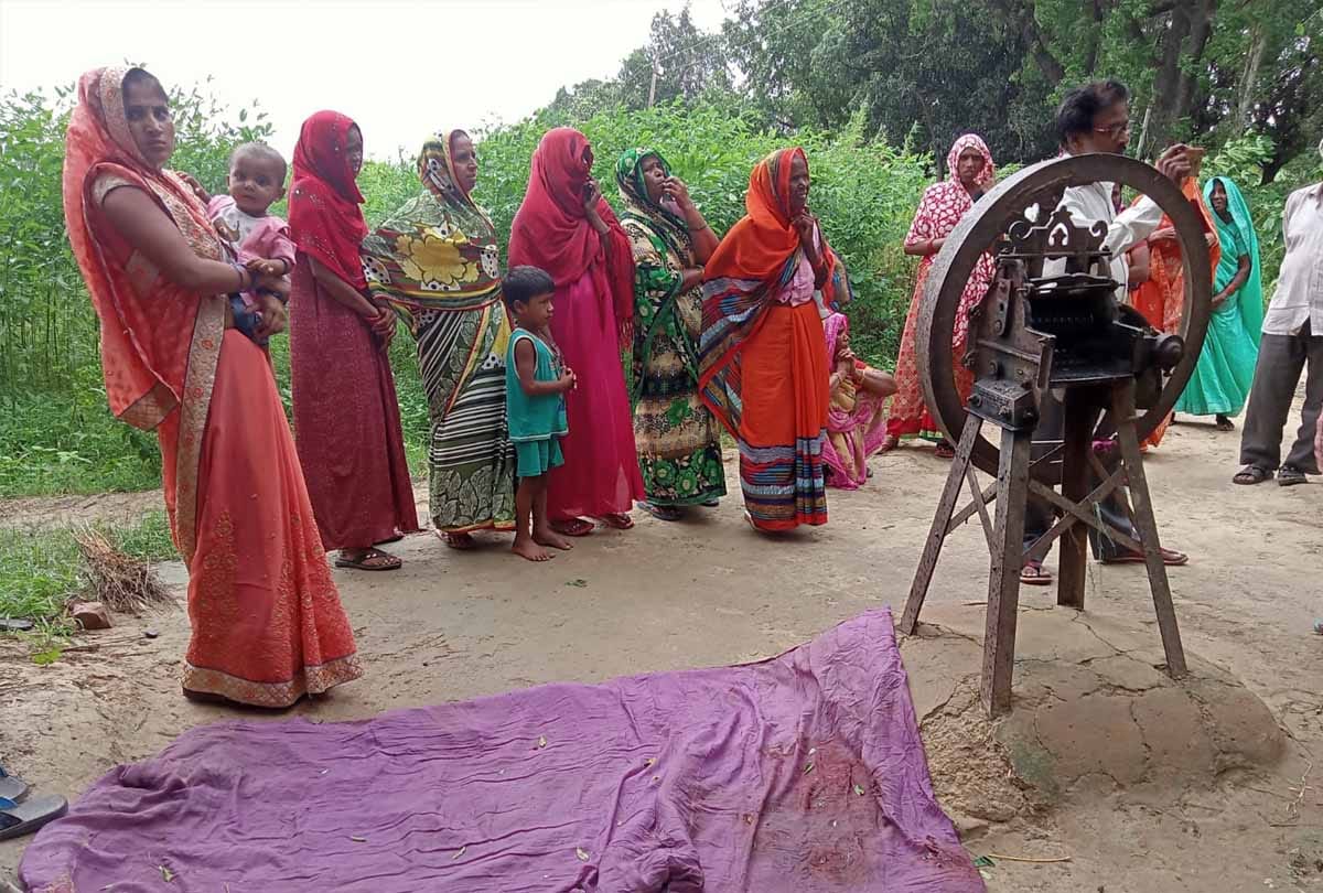 Farrukhabad: Woman beaten to death with bricks, husband's condition critical, forensic team investigation