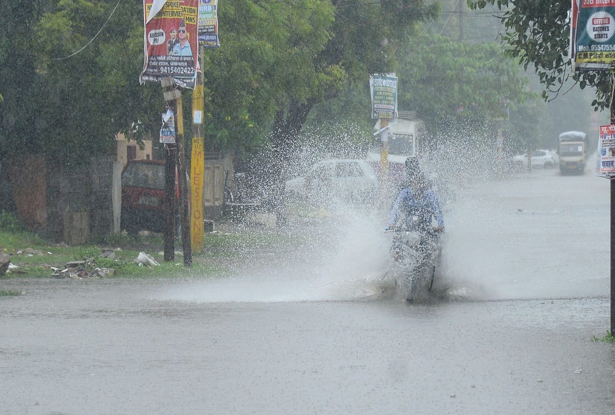 Rain disrupts normal life in Prayagraj, three killed as houses collapse