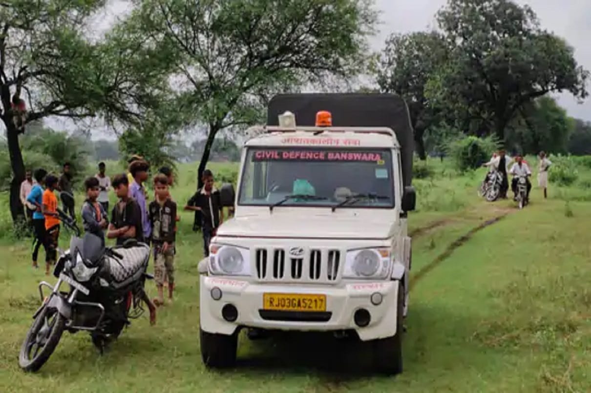 Man was trapped in jalkumbhi for 32 hrs in Rajasthan
