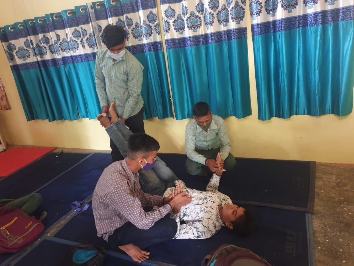 Students told through short drama how to do first aid