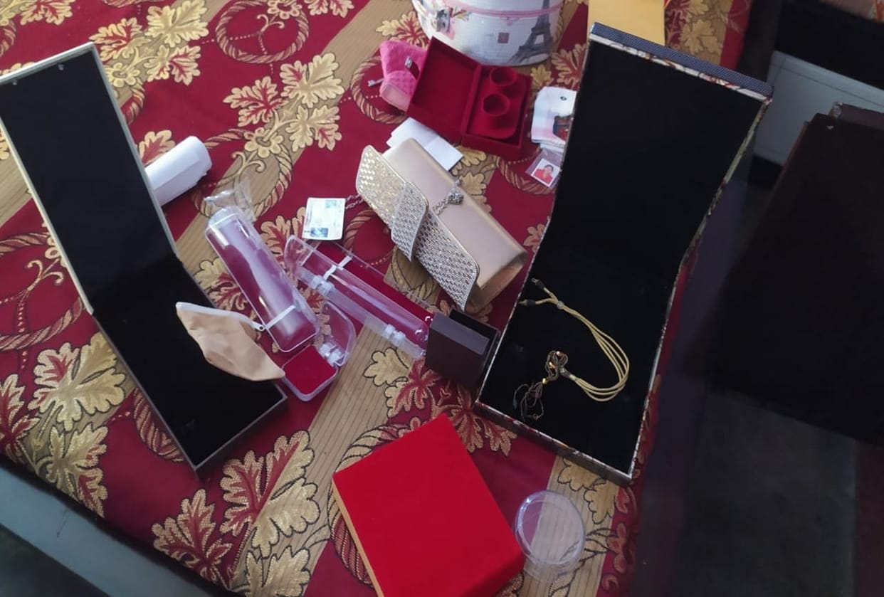 haridwar news : loot in two house, Jewelery and cash worth lakhs stolen