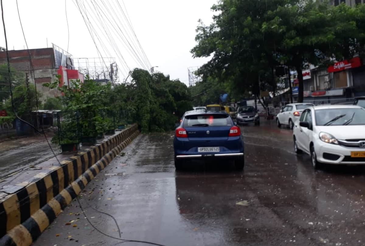 Heavy rain in Lucknow and near by districts in uttar Pradesh.